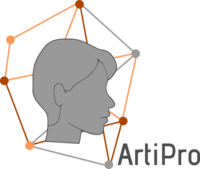 Ein Logo zeigt das Profil eines menschlichen Kopfes in Grau, umgeben von einem Netzwerk aus verbundenen Linien und Punkten in Orange- und Grautönen. Rechts neben dem Kopf steht der Schriftzug „ArtiPro“.