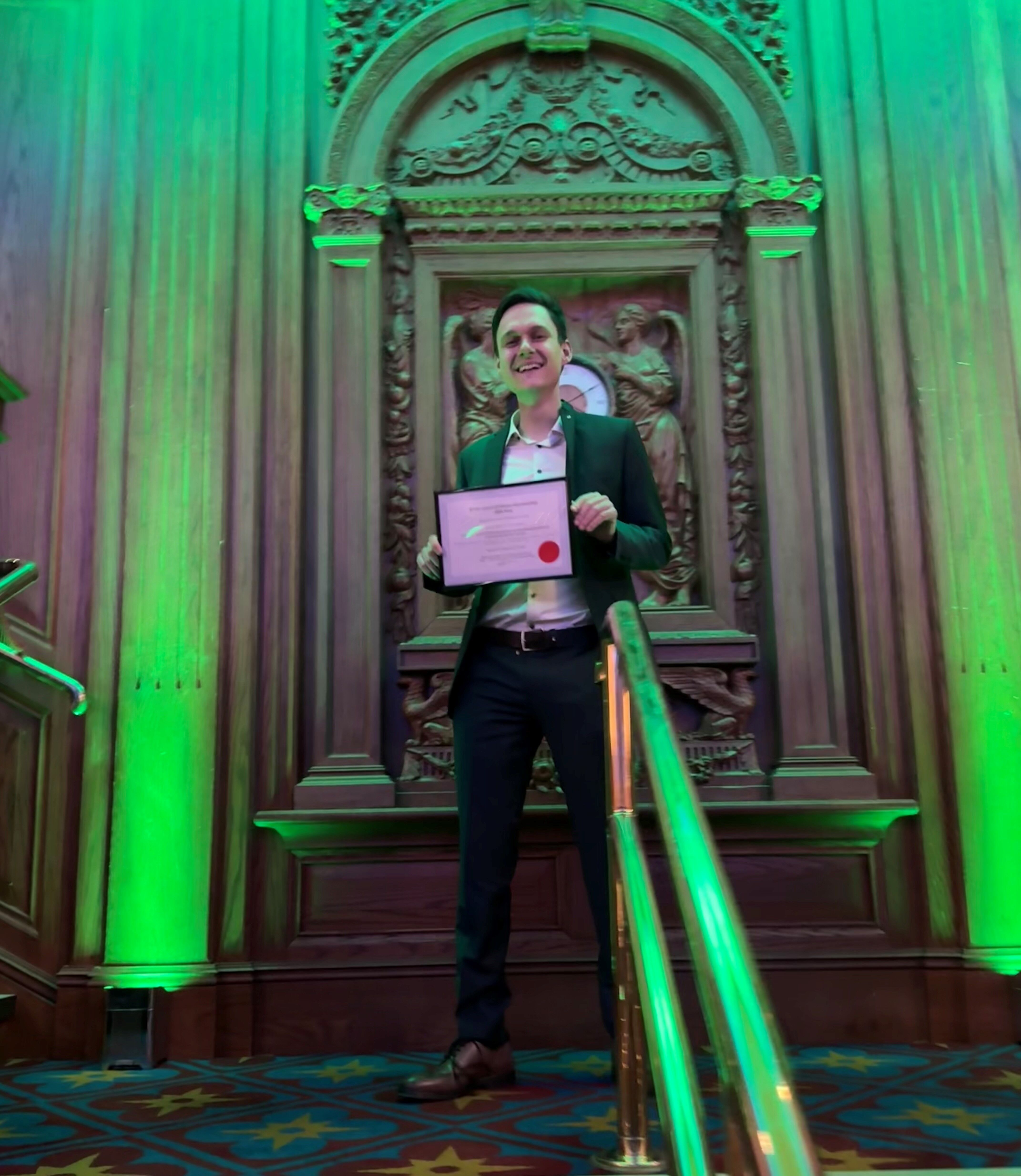 Jens Sarömba erhält Auszeichnung