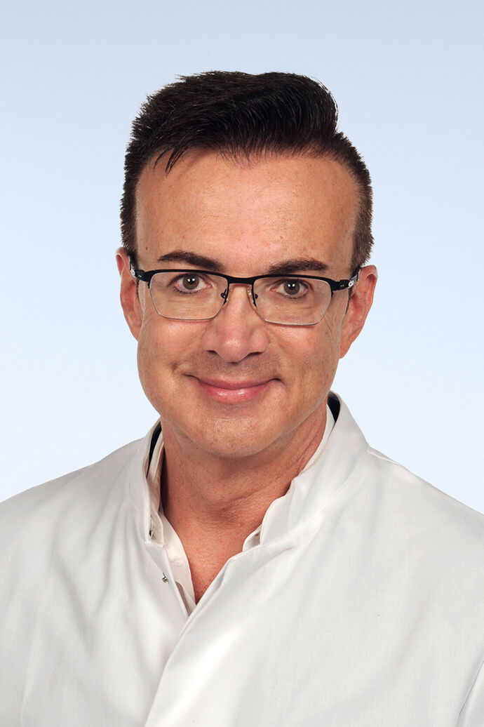 Dr. Med. Dent. F. Dominik Schneider Prof. Groß