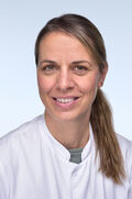 Dr. Iris Divé